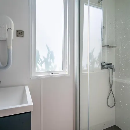 Cocon Marin Dans 5 étoiles Vendres