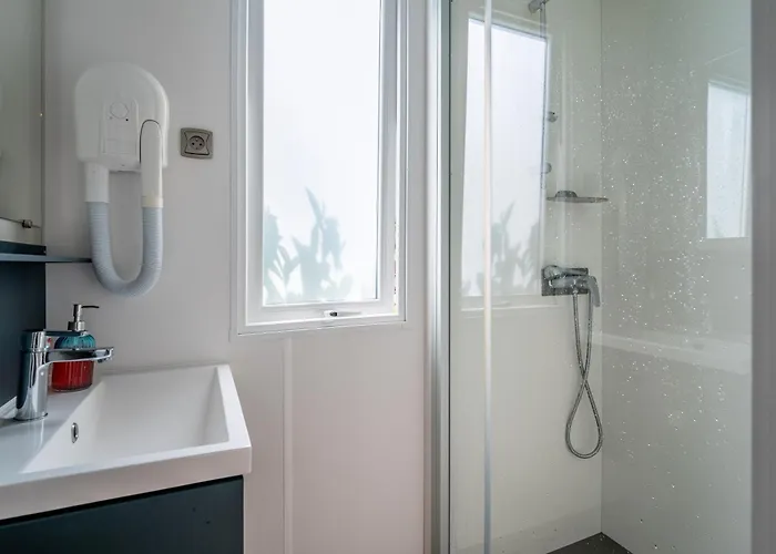 Cocon Marin Dans 5 Etoiles Vendres